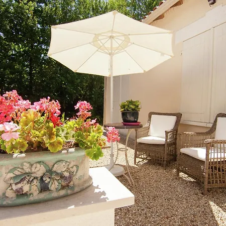 Villa In Rouzede With Private Heated Pool, Cleaning Included *