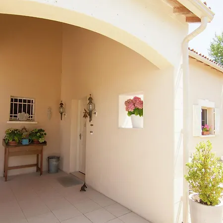 Villa In Rouzede With Private Heated Pool, Cleaning Included